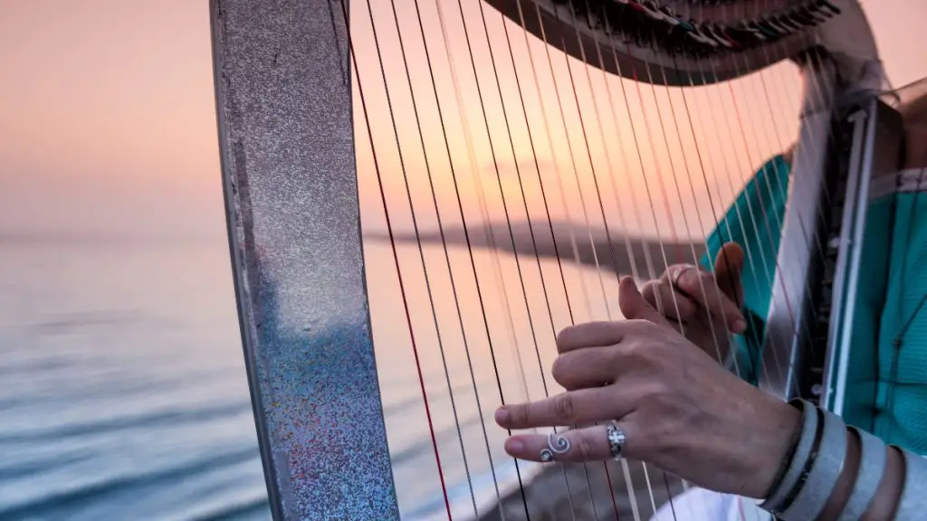 10 Best Harps for Beginners Lever and Lyre Harps: A Friendly Guide to Start Your Journey