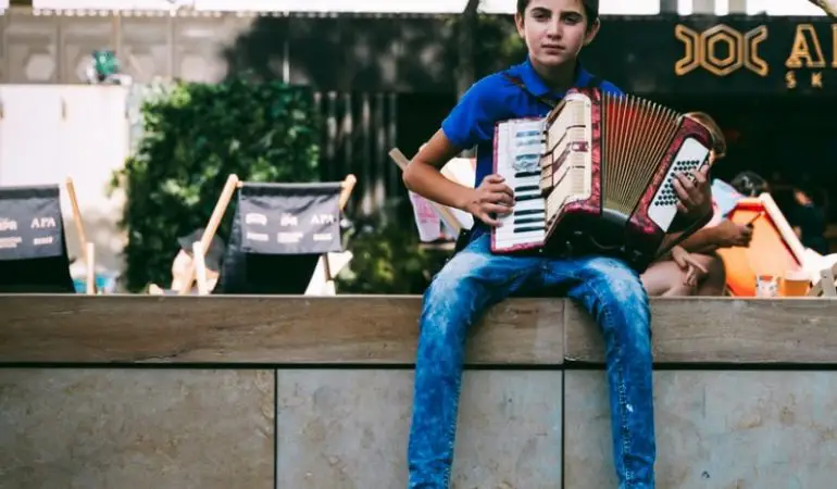 What is the Difference Between the Melodeon and Accordion