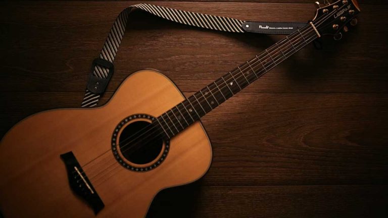 Learning How to Play Acoustic Guitar: A Beginner’s Guide to Strumming Success