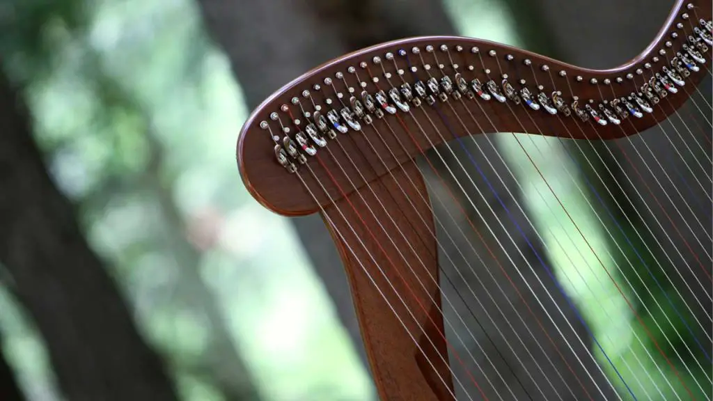 small harps 4 What Is the Difference Between a Harpist and a Harper? Exploring the Subtle Nuances